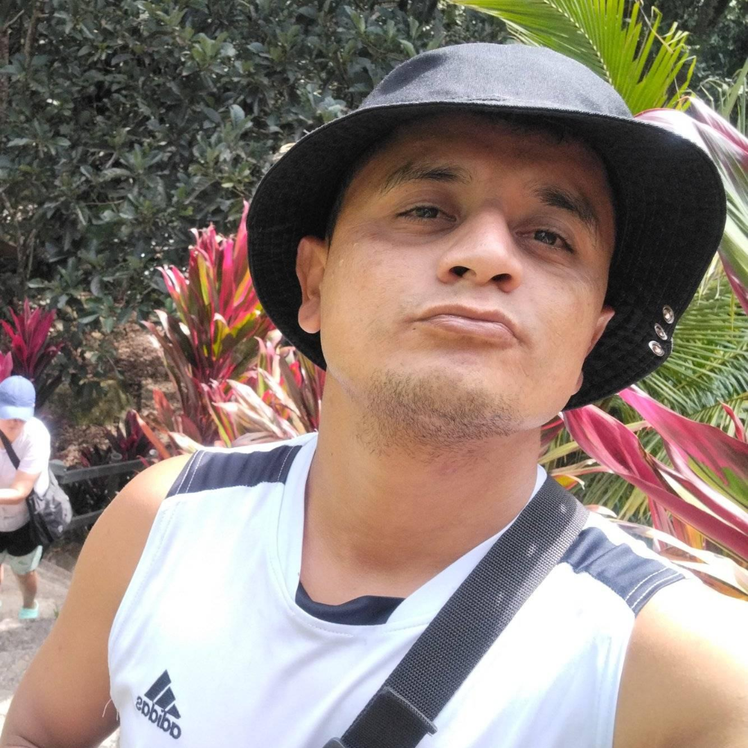 Carlos R.